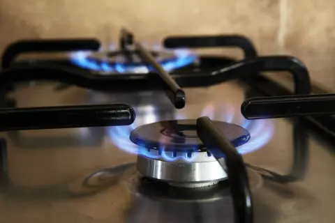 Ile kosztuje 1 kWh gazu w PGNiG? Sprawdź aktualne ceny i taryfy