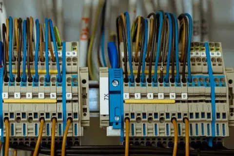 Bezpiecznik C20 jakie obciążenie - uniknij niebezpieczeństw w instalacji