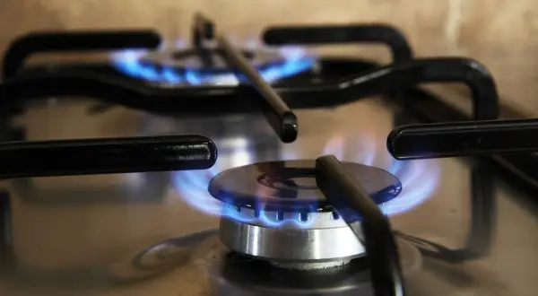 Ile kosztuje 1 kWh gazu w PGNiG? Sprawdź aktualne ceny i taryfy